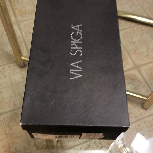 Shoes - Picture 6 of 6